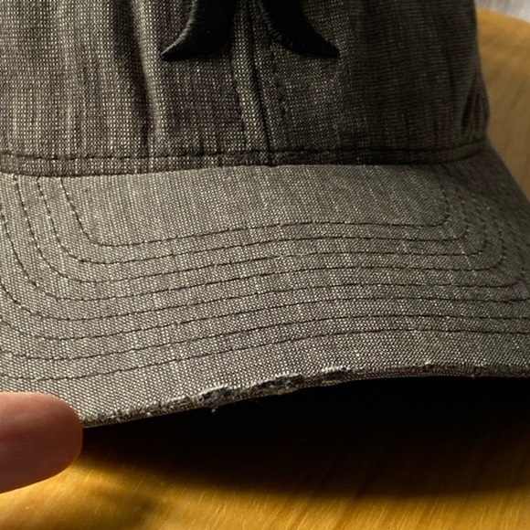 Hurley Hat Size Large-X-Large Distressed Black Flex fit - Picture 6 of 11